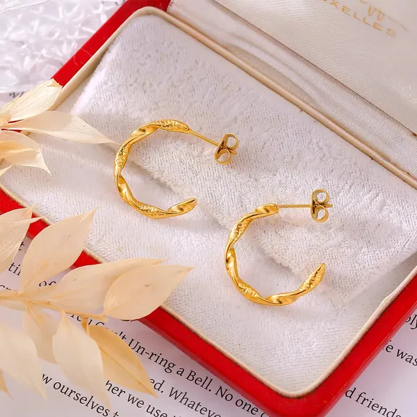 Gold_C_Shape_Earrings_For_Women